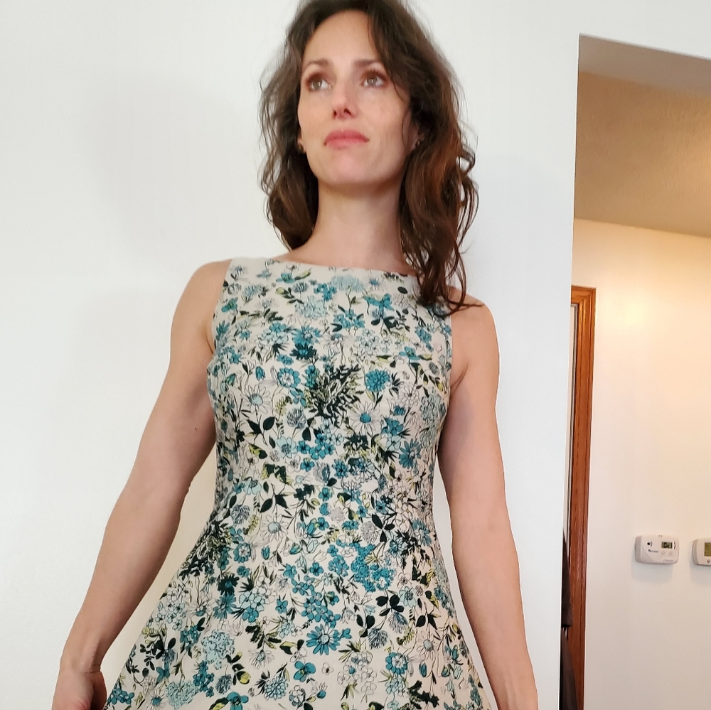 3/$25 Loft floral dress size 2